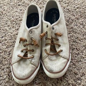 Sperry size 10